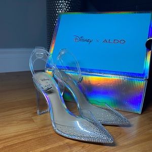 NWOT ALDO X DISNEY LIMITED EDITION GLASS SLIPPERS